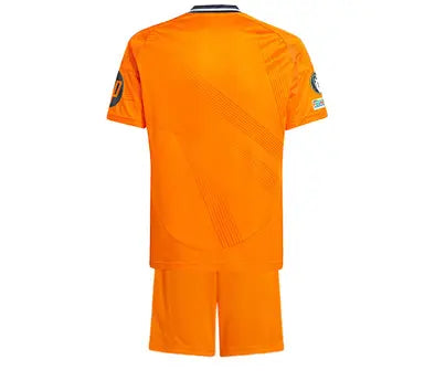 Camiseta Real Madrid 24/25 - Niños (Pantalón Corto Incluido)