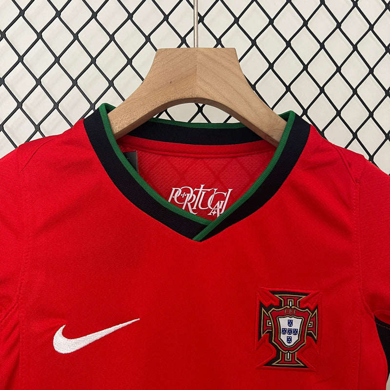 Camiseta Portugal 24/25 - Niños (Pantalón Corto Incluido)